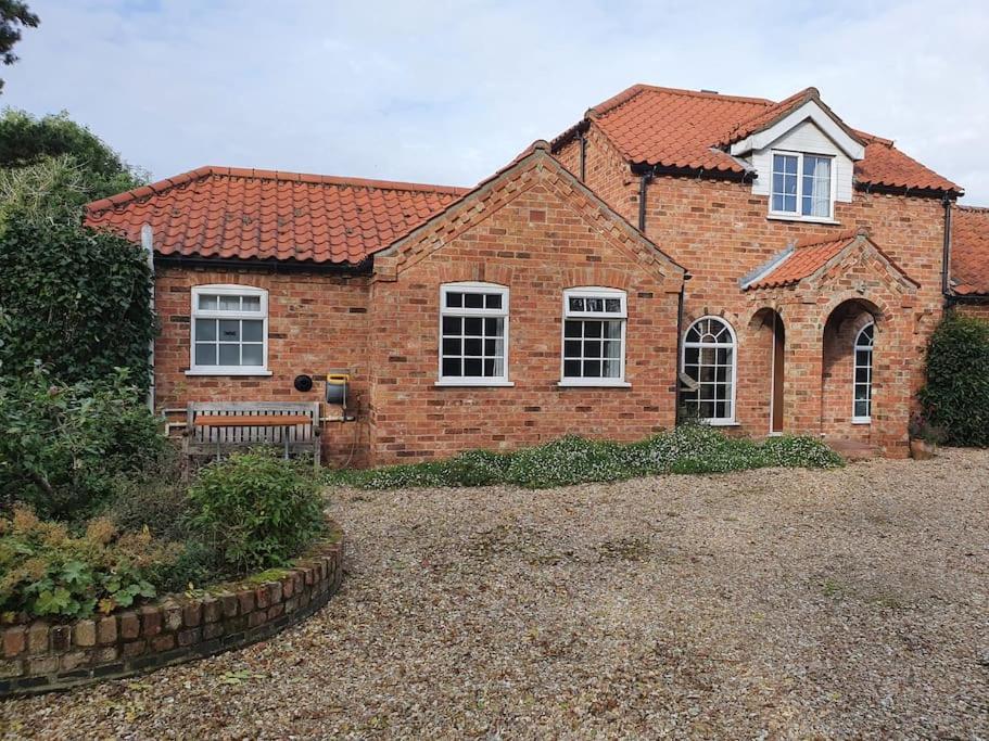 Willow Tree Farm Cottage With Bbq Hut Tattershall Thorpe Dış mekan fotoğraf